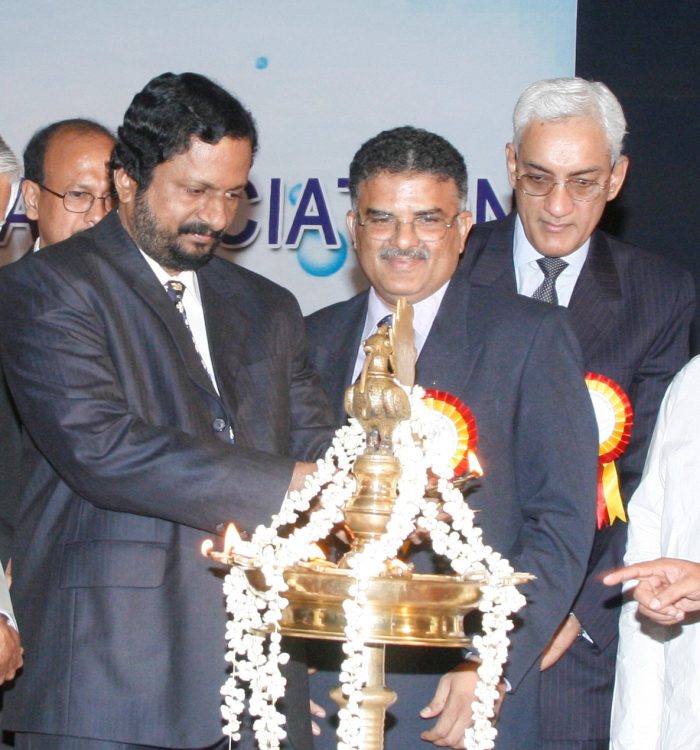 With-the-former-President-of-India-HE-Dr.J.P.J.Abdul-Kalam-at-the-TMA-Inaugural-Function